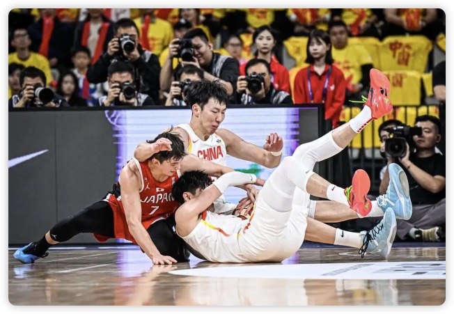 42分大勝！亞預(yù)賽中國男籃復(fù)仇日本 趙睿16+8+5